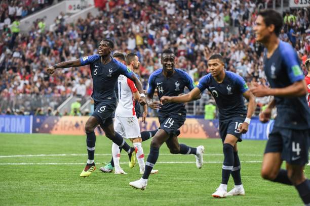 探讨他们在 探讨他们在